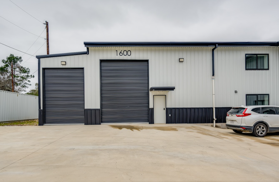 15210 Fitzhugh Rd, Austin, TX 78736 15210 Fitzhugh Rd, Austin, TX 78736