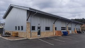 3992 U.S. 290, DRIPPING SPRINGS, TX 78620 3992 U.S. 290, DRIPPING SPRINGS, TX 78620
