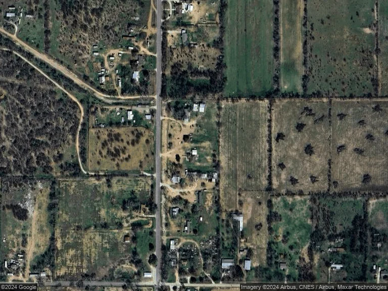 404 State Hwy 132 N Industrial property in Devine, TX
