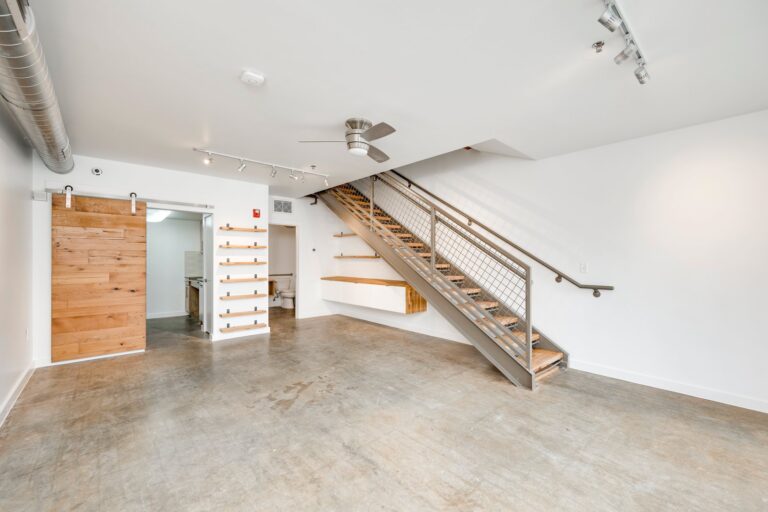 Open ground-floor workspace at 1601 E Cesar Chavez St, Unit 104, Austin, TX 78702